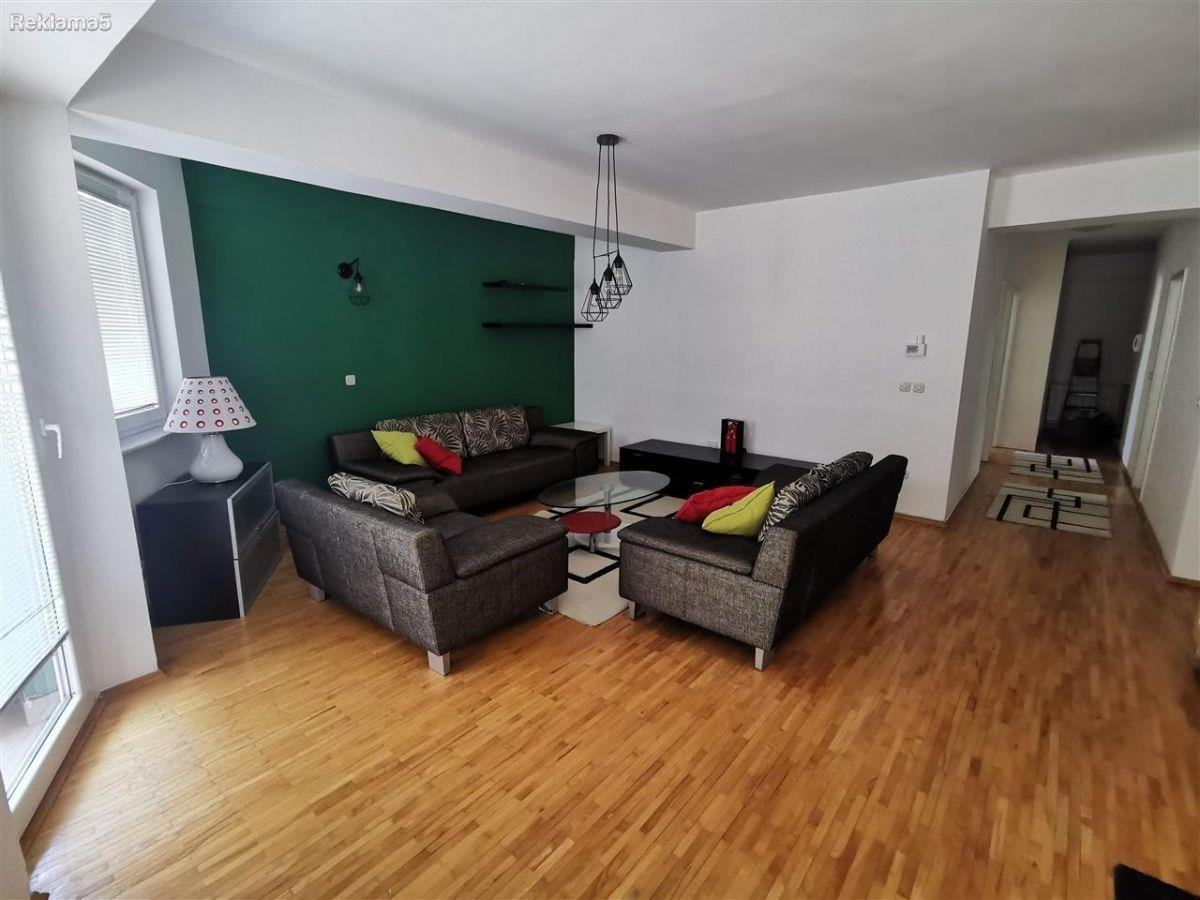 THREE-ROOM APARTMENT FOR RENT IN THE CENTER - ON THE WATER