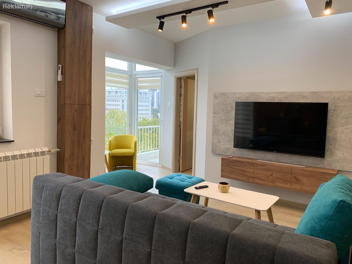 TWO-ROOM APARTMENT FOR RENT IN STRONG CENTER - IN GTC