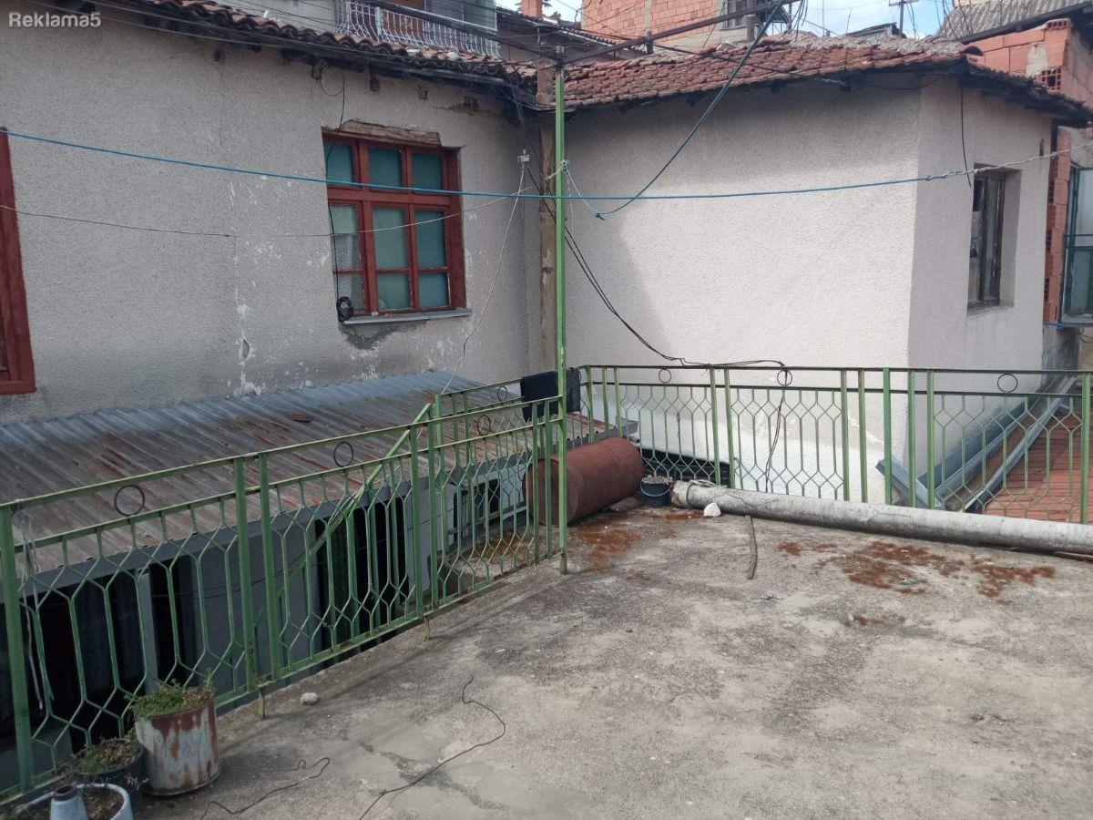 Se prodava kuka