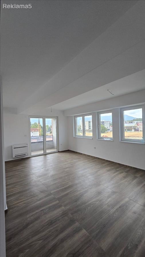 New empty apartment for rent