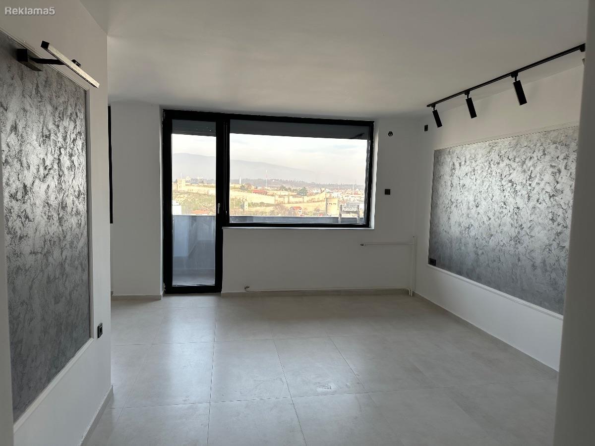 Completely renovated apartment in City Wall