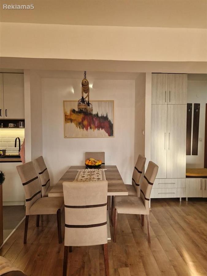 Se izdava namesten trosoben 85m2 Centar-Kapistec