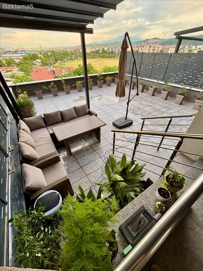 FOR RENT – LUXURY APARTMENT WITH 71 m² TERRACE | PORTA SUPERIUM