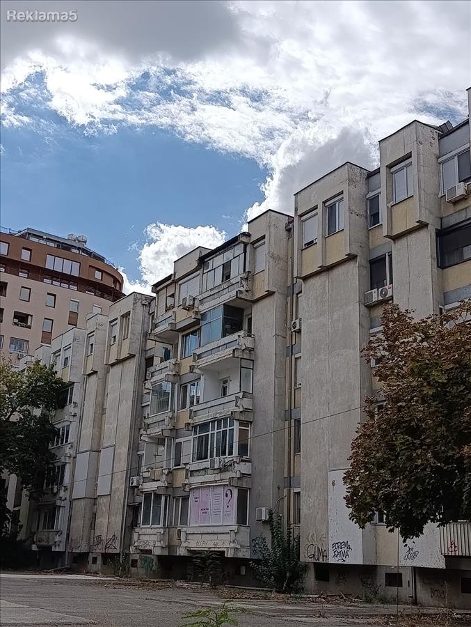 Apartment in the Center behind Dare Jambaz