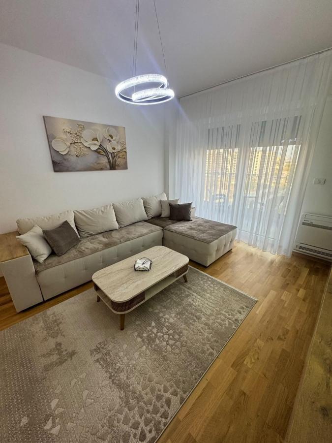 A 50 m2 apartment is for rent in Gazi Baba