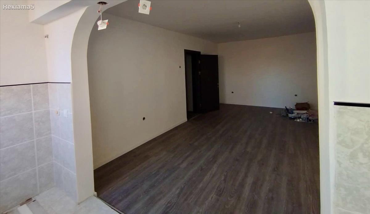 ПРОДАВАМ СТАН ЧАИР 46м2 РЕНОВИРАН