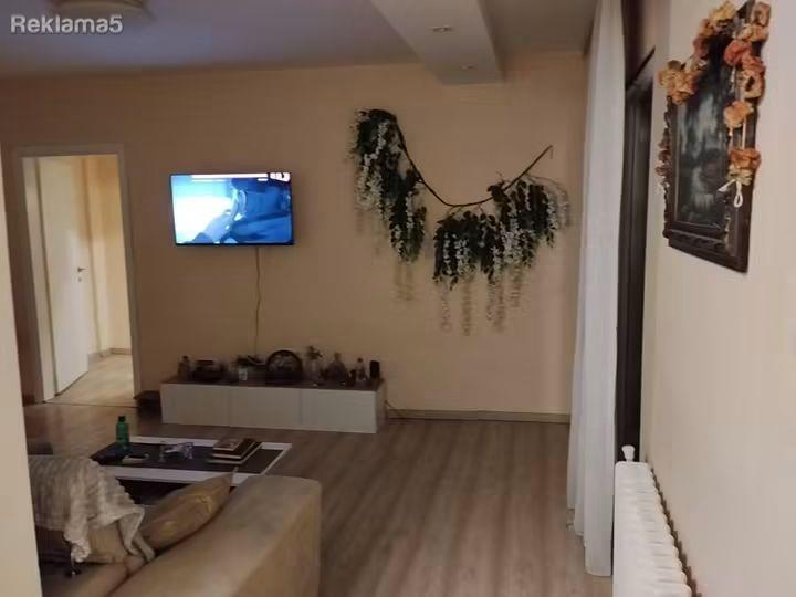 Se iznajmuva stan 60m2 Centar ulica Makedonija