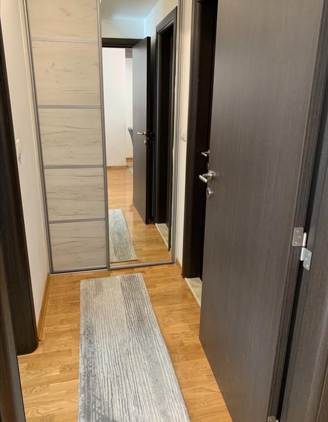 SE PRODAVA NAMESTEN DVOSOBEN STAN VO CENTAR