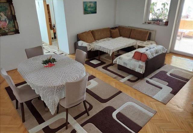 САВИЌ ПРОДАВА СТАН ВО АВТОКОМАНДА