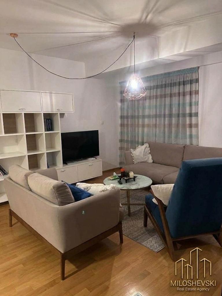SE IZDAVA STAN VO KOZLE 68m2