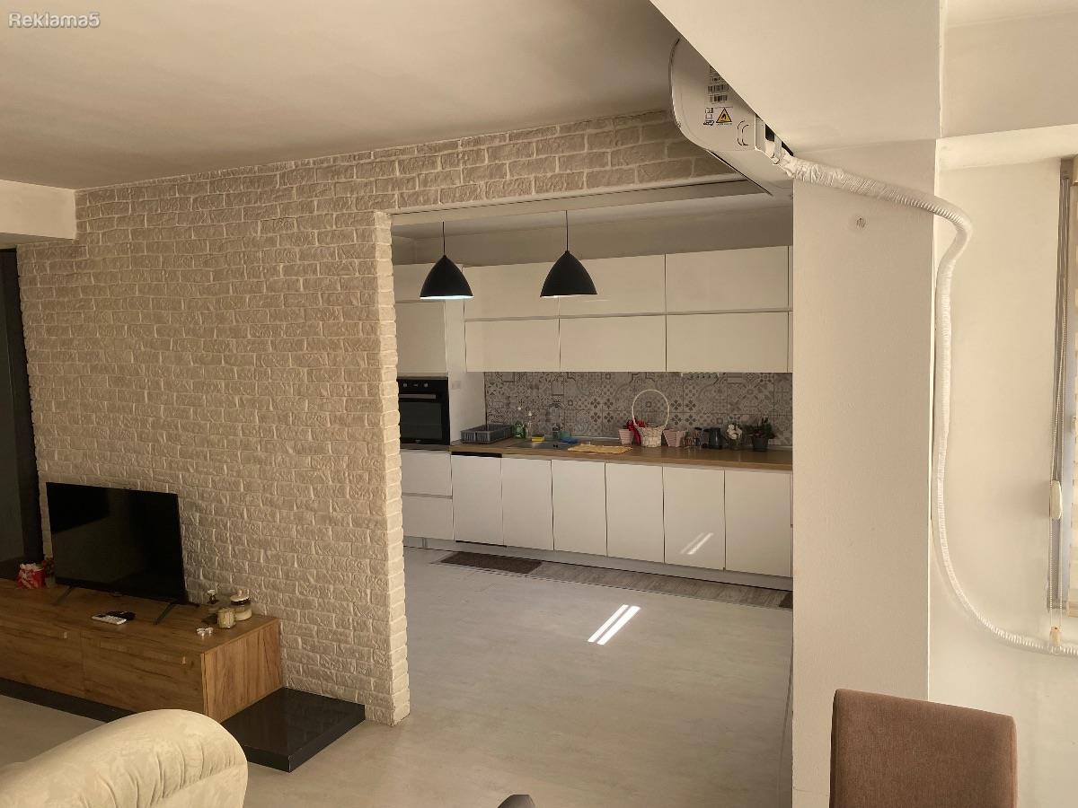 Se izdava celosno opremen stan od 84m2 na podolg prestoj