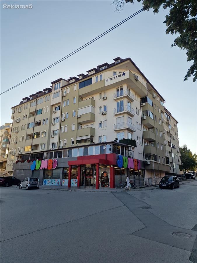 I am selling an apartment at Vero/Jumbo