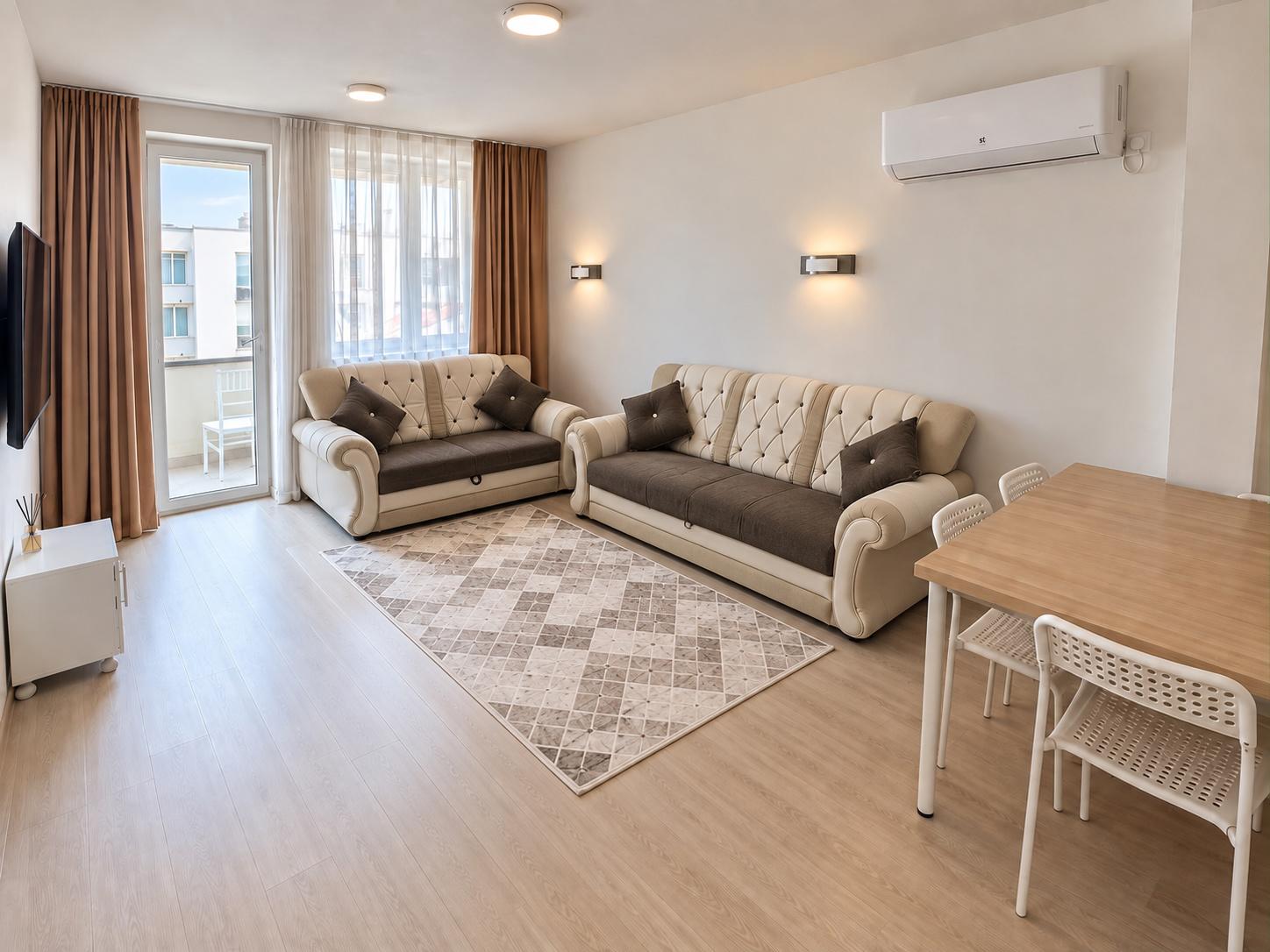 Newly Renovated 2-Bed Apartment, 85m², Skopje Center