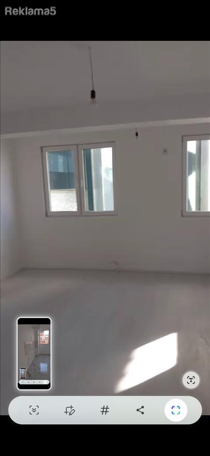 Se prodava luksuzen nov stan odma do Hotel Arka