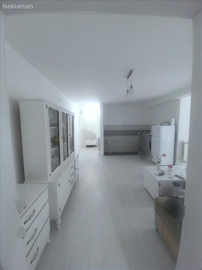 I am selling a completely renovated apartment