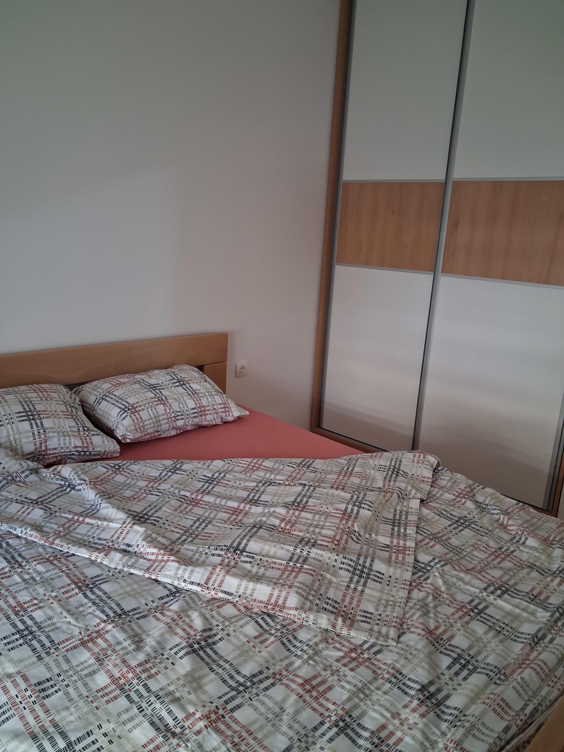 Се изнајмува модерен и наместен стан – LaNiko Cozy Apartment