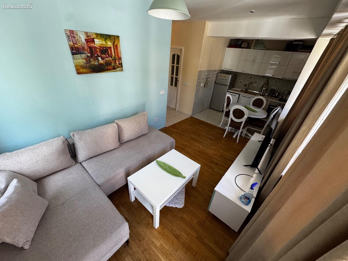 I am renting out a studio apartment