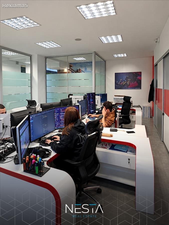 Се продава деловен простор 311 м2 во Козле