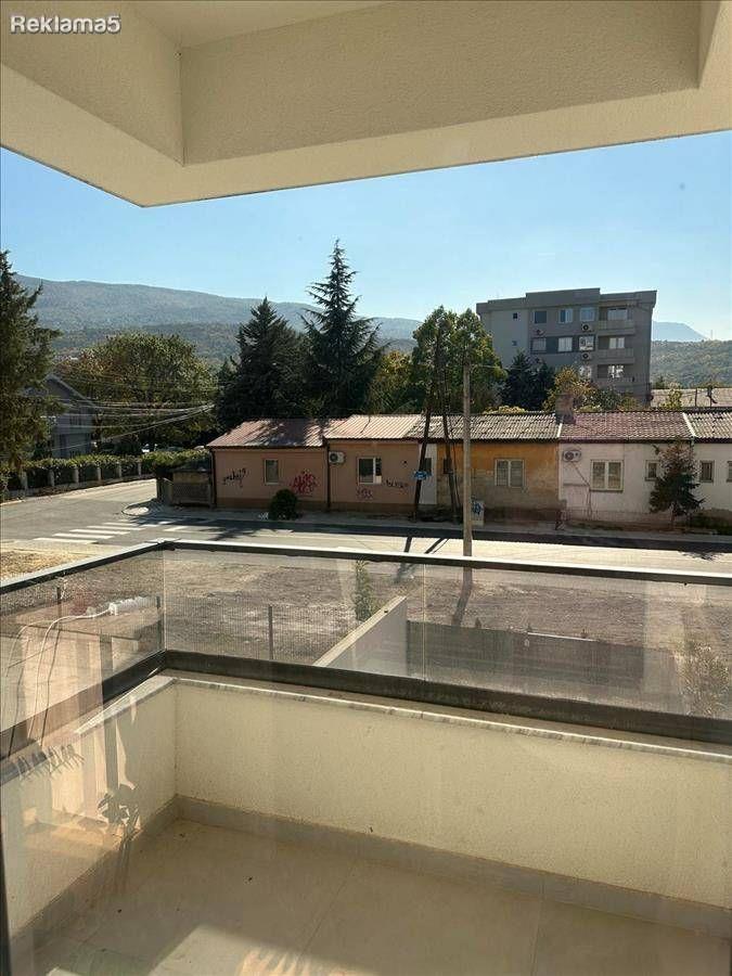 СЕ ПРОДАВА НОВ 51М2 СТАН ВО ХРОМ