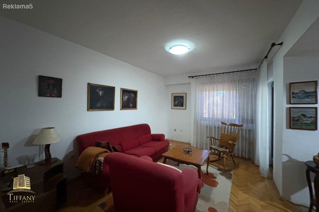 Dvosoben stan vo Aerodrom kaj restoran T'ga za Jug