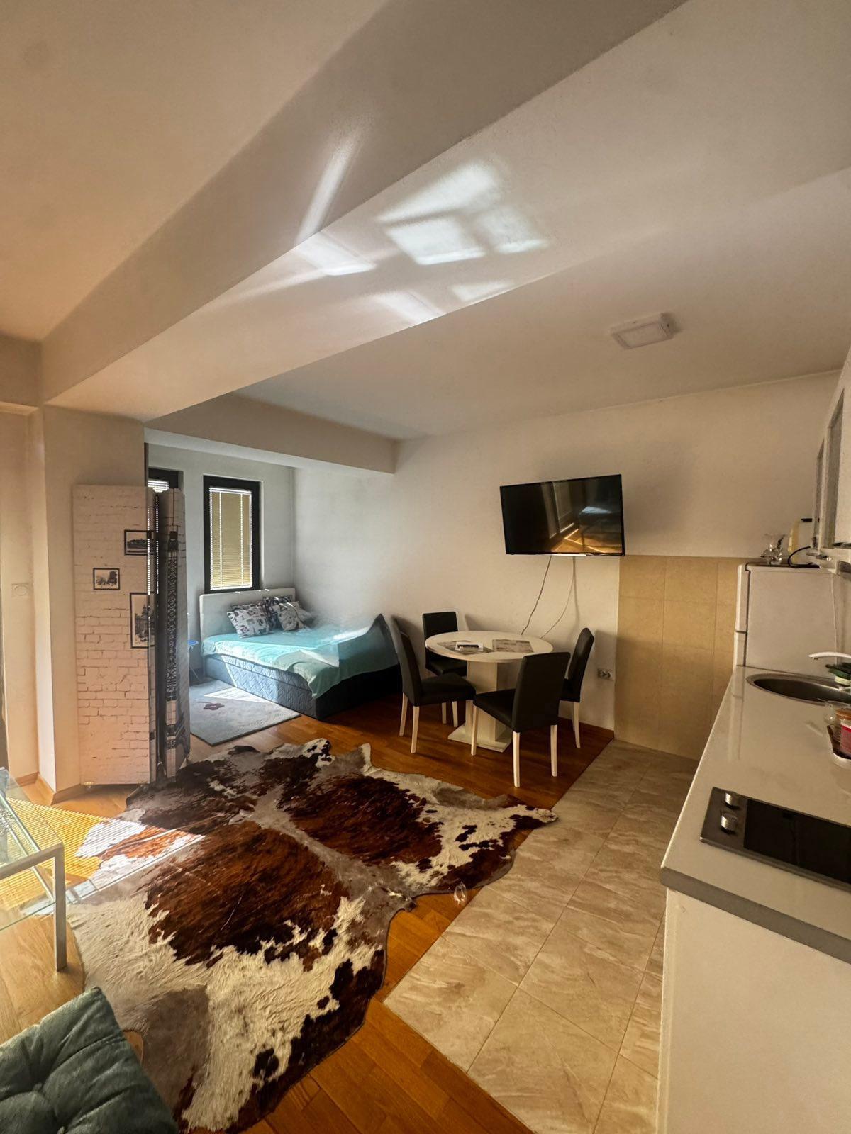 Se prodava garsonjera 32m2 vo Karpos 1
