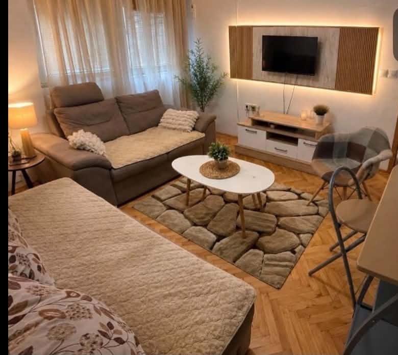 229 PRODAVAME garsonjera vo Kisela Voda
