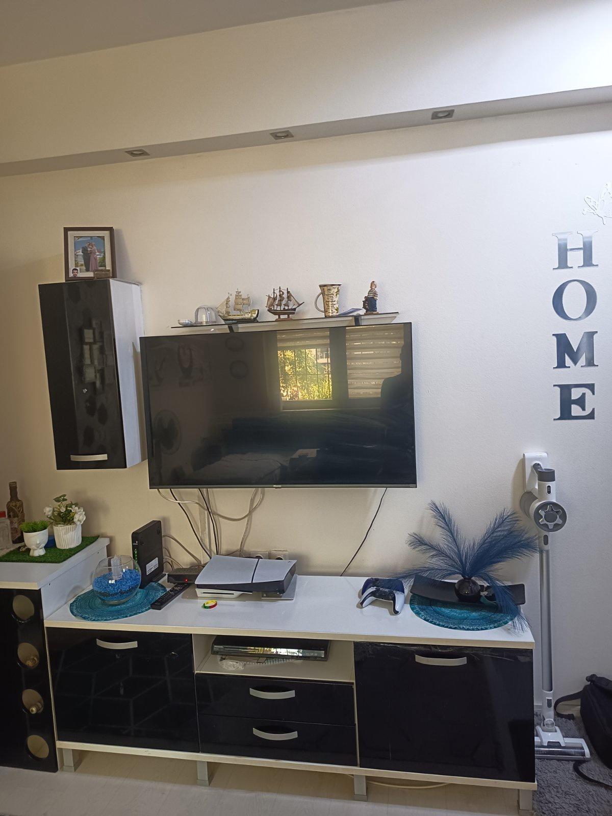 SE PRODAVA TROSOBEN STAN DEBAR MAALO