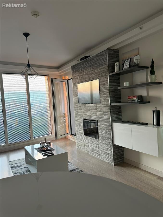 Se izdava luksuzno namesten stan vo Cevahir Sky City