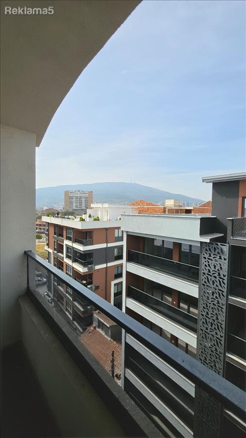 A new uninhabited apartment in Centar is for sale