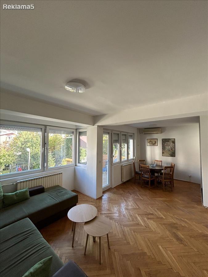 Се издава реновиран стан зад Бисер | 57м² | 360 €