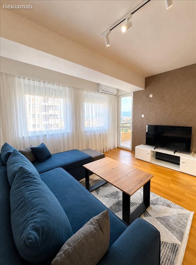 Two-room apartment for rent near Mercedes