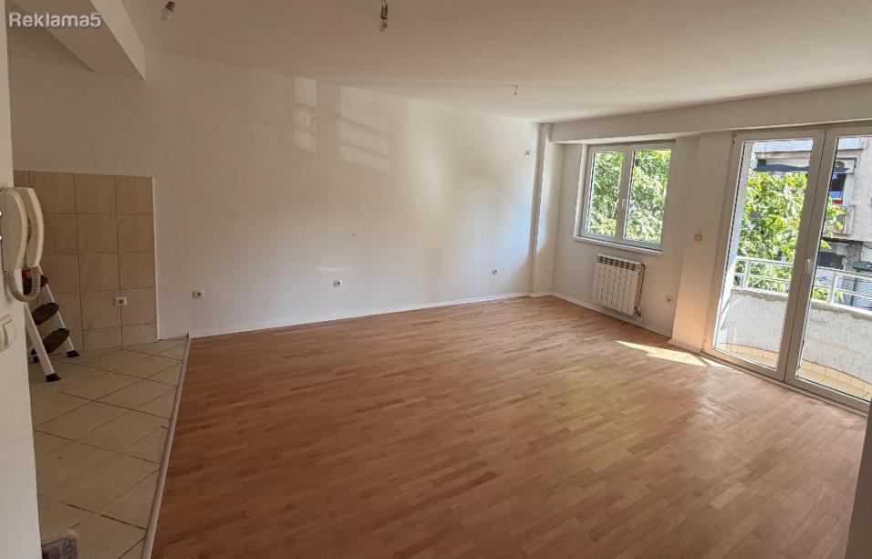 Stan vo Centar 38m2 so 1 spalna novogradba