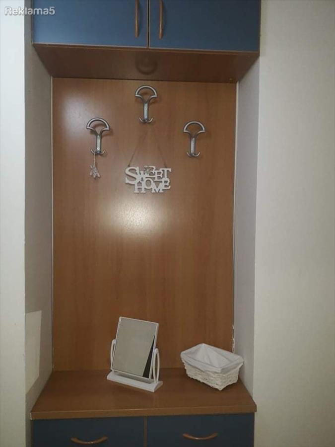 Se izdava dvosoben stan vo avtokomanda