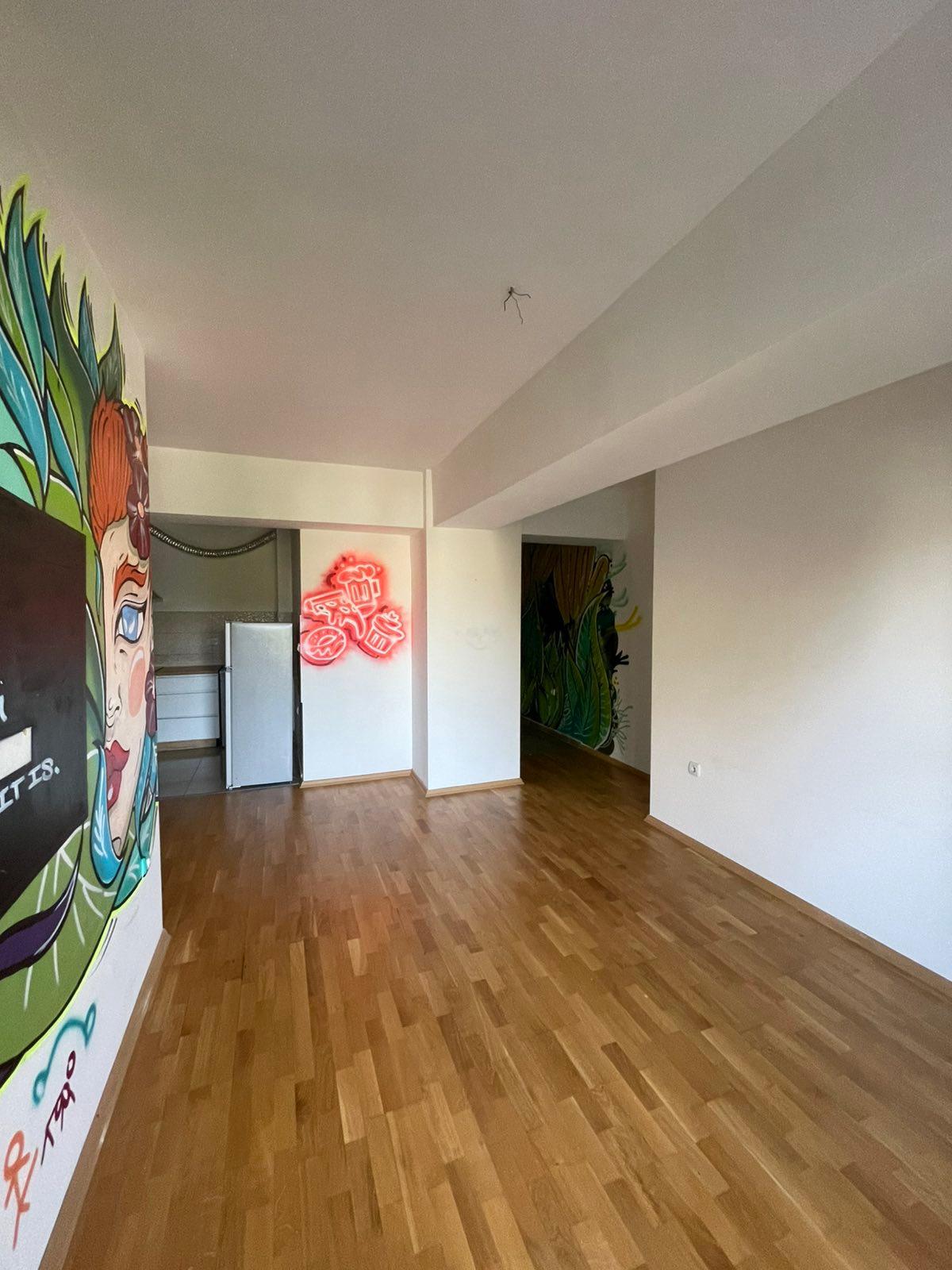 An empty apartment of 70m2 is for rent in Kapistec