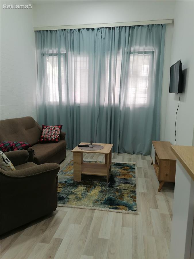Se prodava dvosoben vo Karpos 4