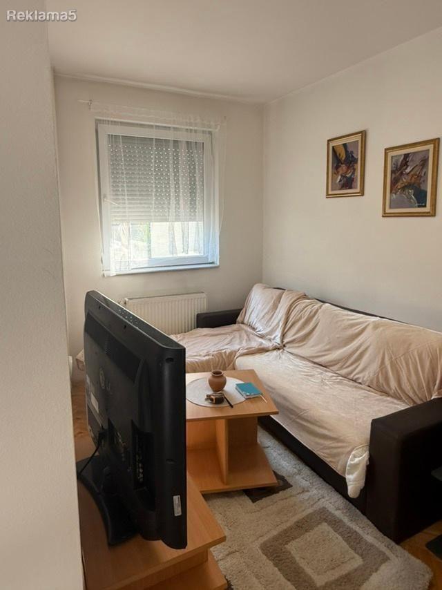 Furnished studio apartment for rent in the center (near Crven Krst)