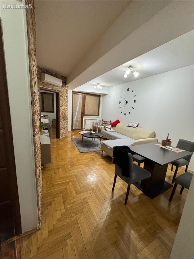 Apartment for rent in Karposh near the Mi-Da complex.