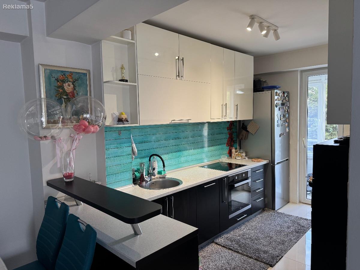 Се продава наместен стан 50 м² (кружен тек Влае)