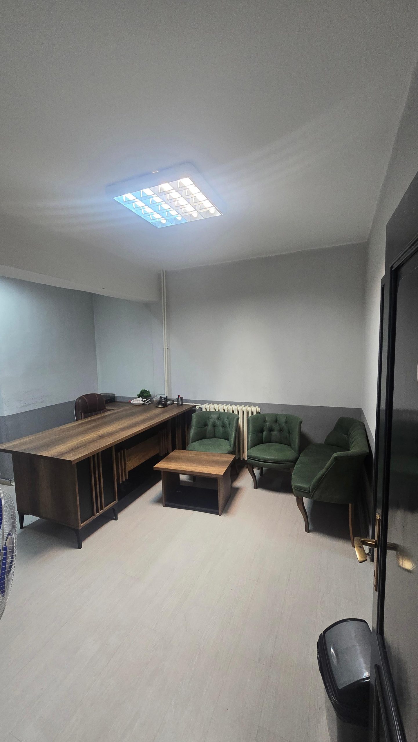 Apartment for rent for business space in Centar