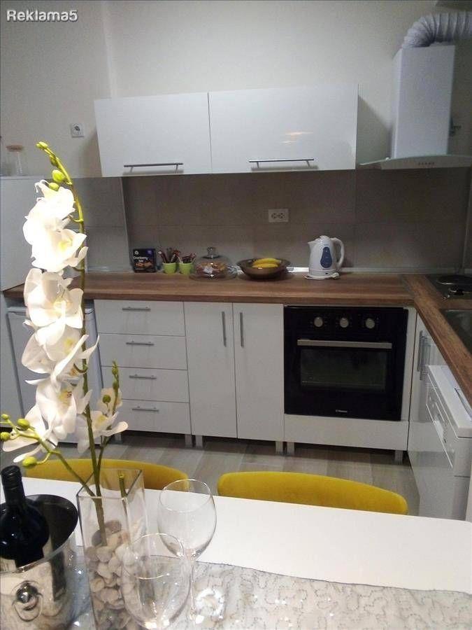 Се продава 3-собен стан од 51м2 со гаража во Дебар Маало