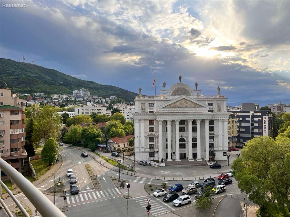 Se izdava Stan vo centar