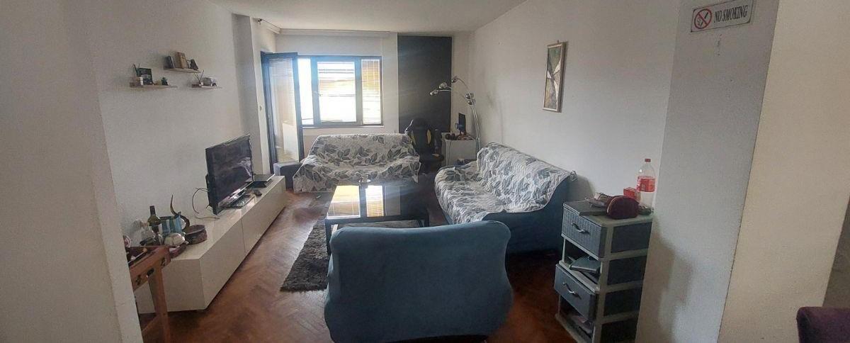Се продава стан од 84м2 во Автокоманда-Скопје