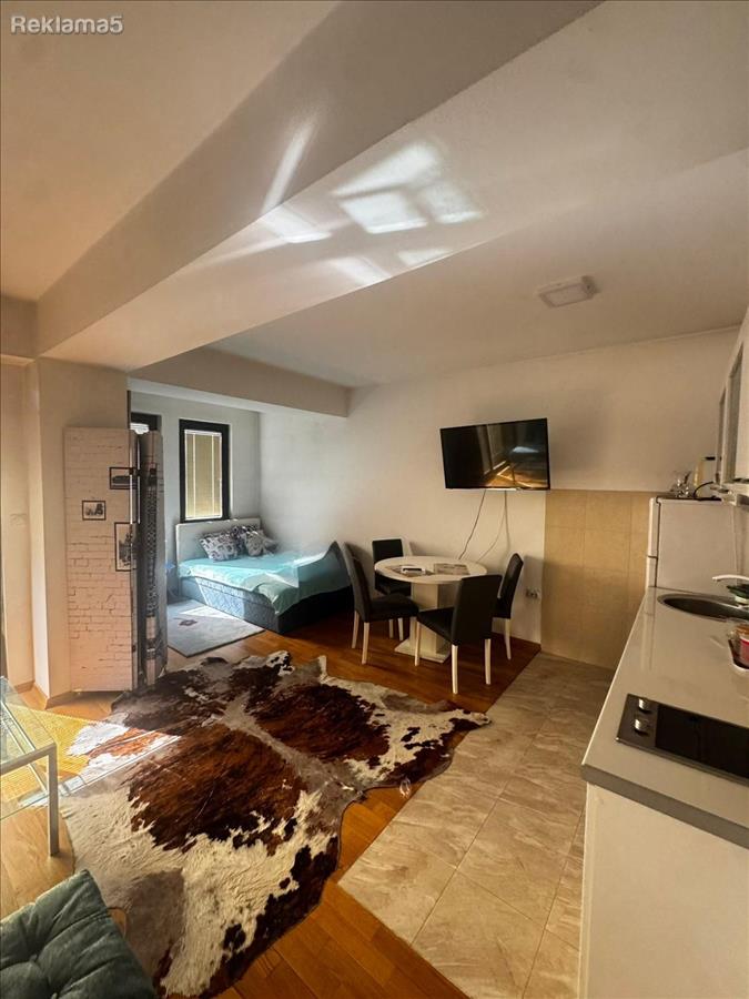 Namestena garsonjera vo Karpos 1 32m2 novogradba