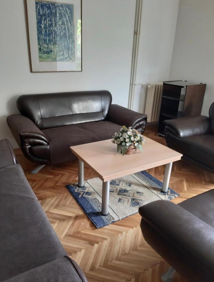 A 55 m2 apartment is for rent in the Center