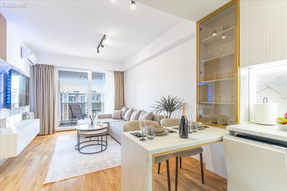 New, luxuriously furnished apartment for rent in Porta Superium