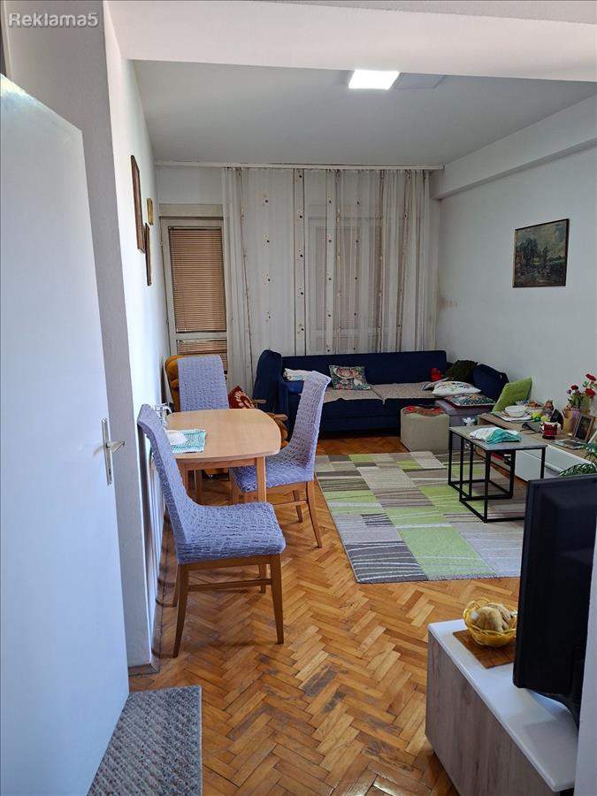 Prodavam Stan vo Karpos 1