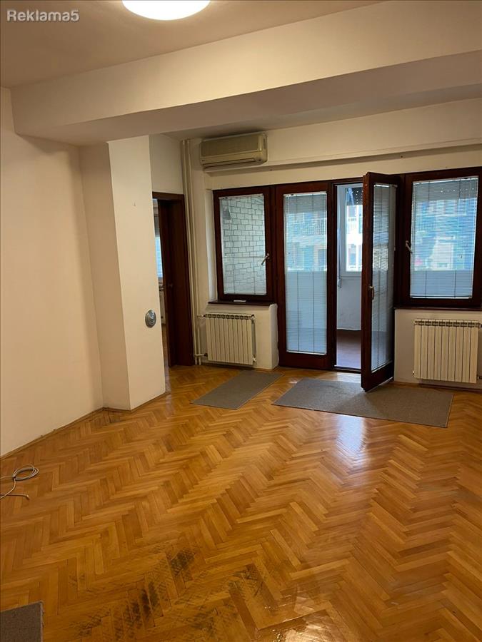 171-За продажба 3-собен стан во Аеродром со 16 м2 гаража