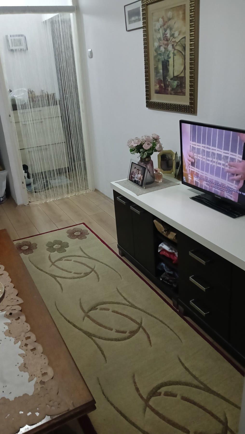 We are selling a 43m2 apartment in Karposh 3